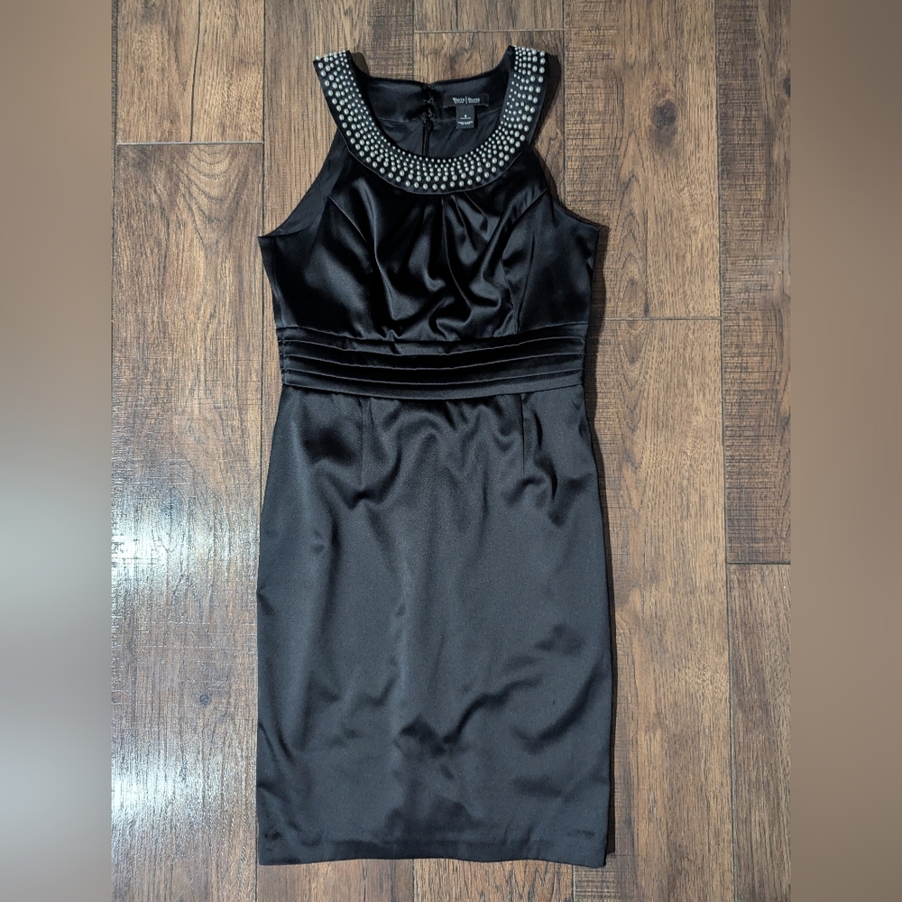 White House Black Market Black Satin Sheath Dress w/ Pearl Neckline Classic Sz 8